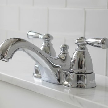 Moen Banbury WS84912 Two-Handle Centerset Bathroom Faucet