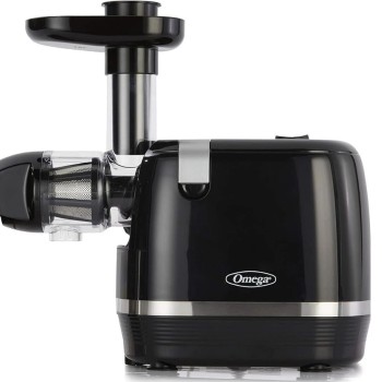 Omega Juicer H3000R Slow Masticating Extractor - 150-Watt - Black