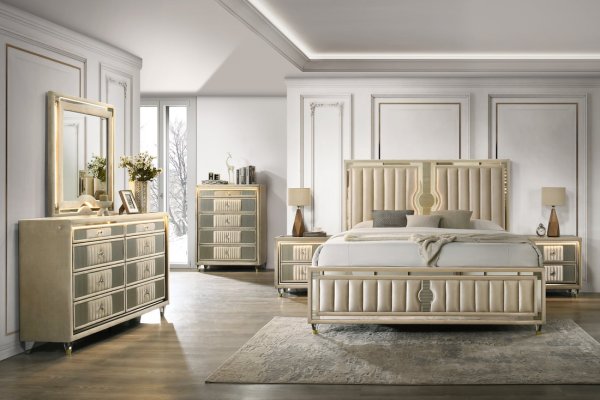 VENETIAN CHEST